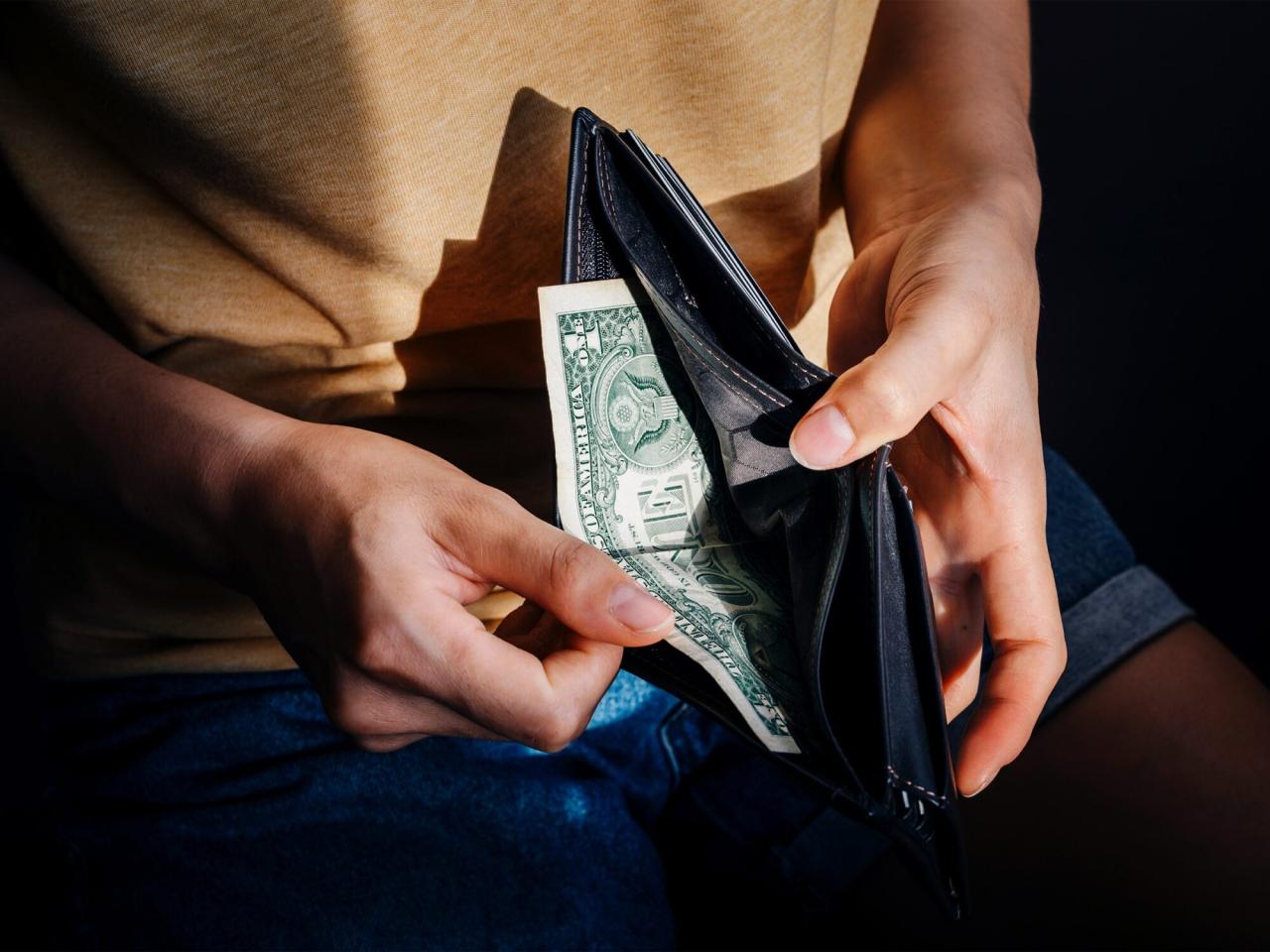 What should I know before taking out a payday loan